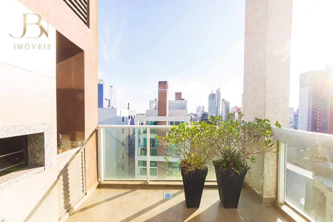 Apartamento mobiliado de 1 quarto com suíte e 2 vagas — photo 7