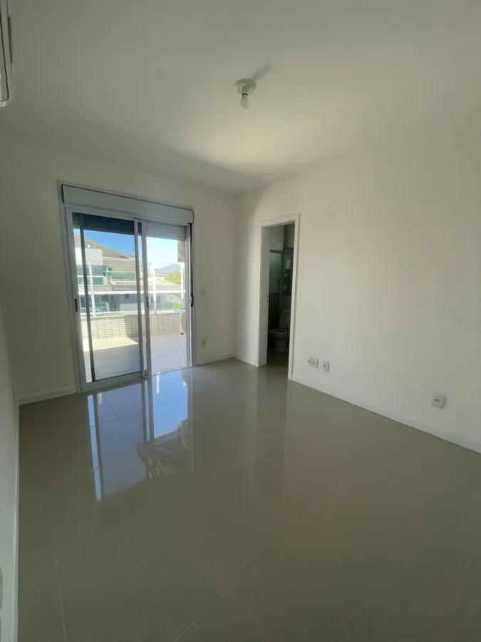 2-bedroom apartment, 1 with its own bathroom, 140 m² — photo 5
