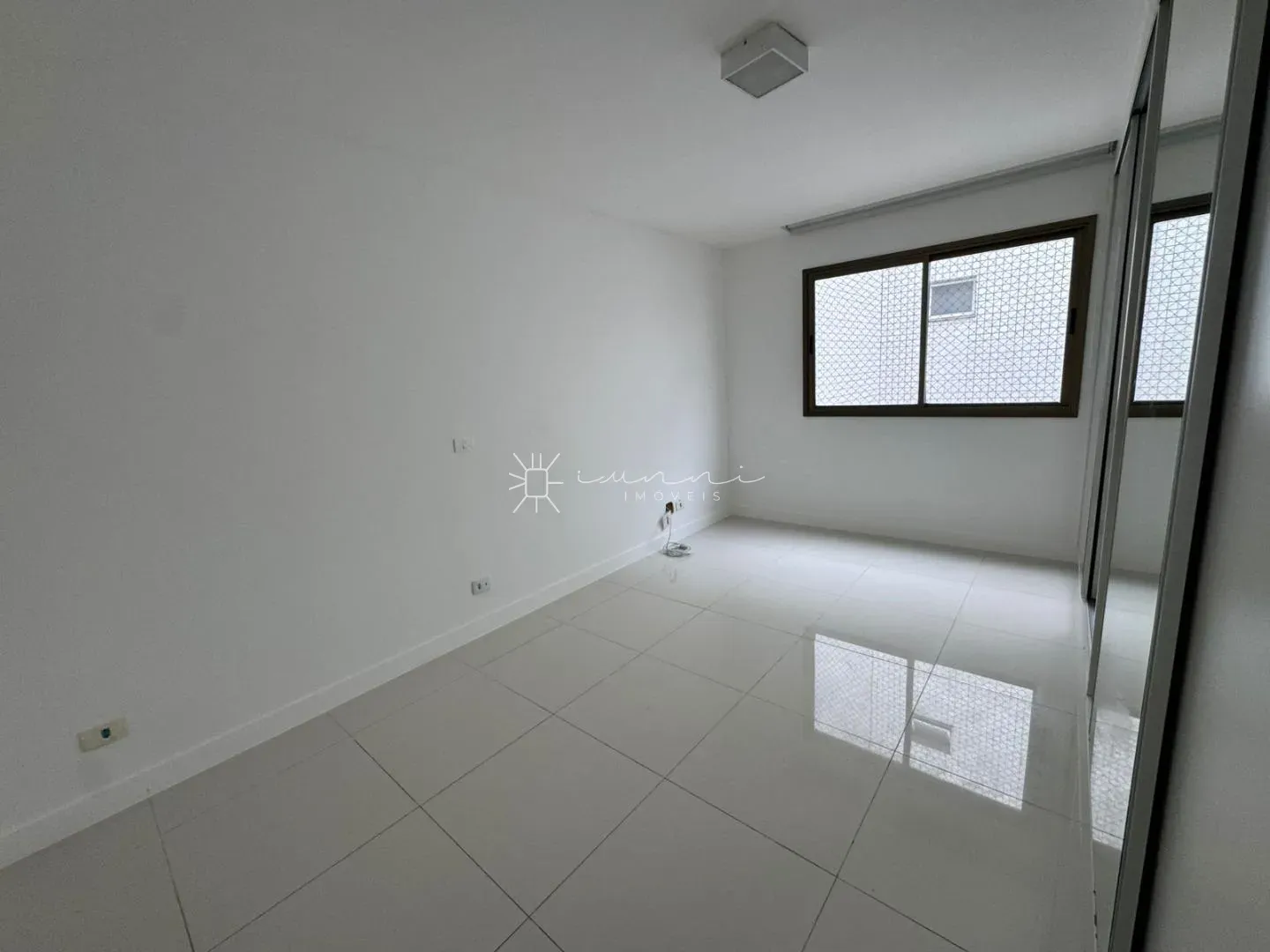Apartamento com 4 quartos e 5 banheiros com terraço — photo 30