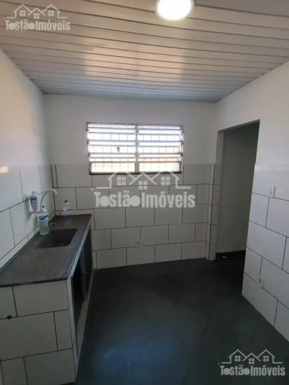 Apartamento com 1 quarto, cozinha fechada e 50 m² — photo 2