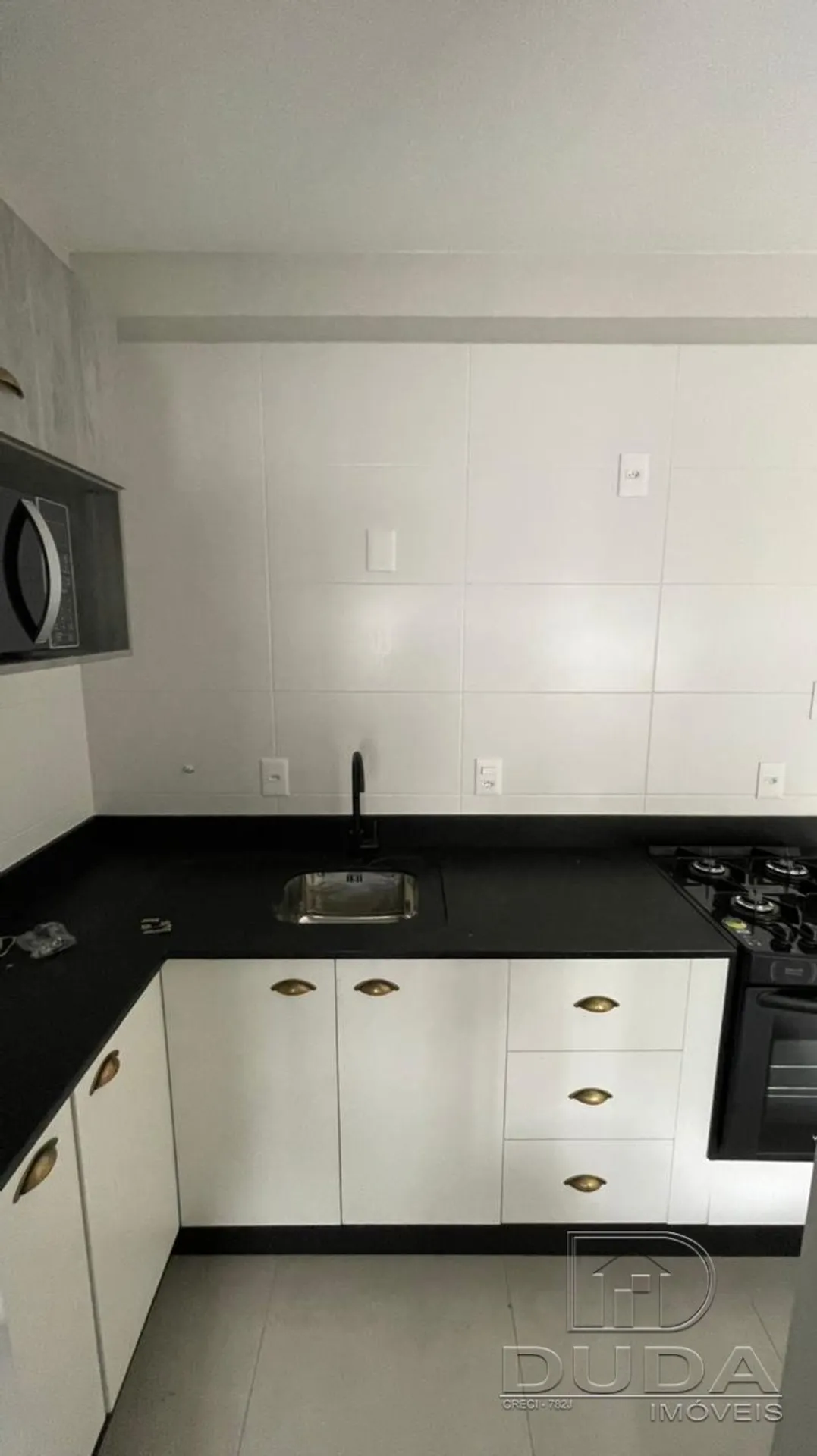 Furnished 1-bedroom apartment with 35 m² and a parking spot — photo 4