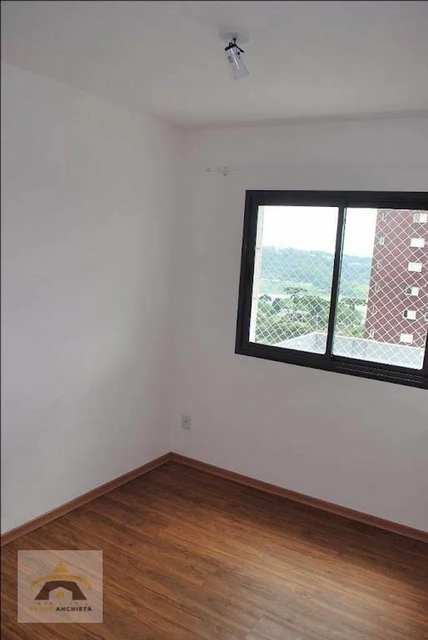 Glass-enclosed balcony in a one-bedroom apartment, 42 m² — photo 8