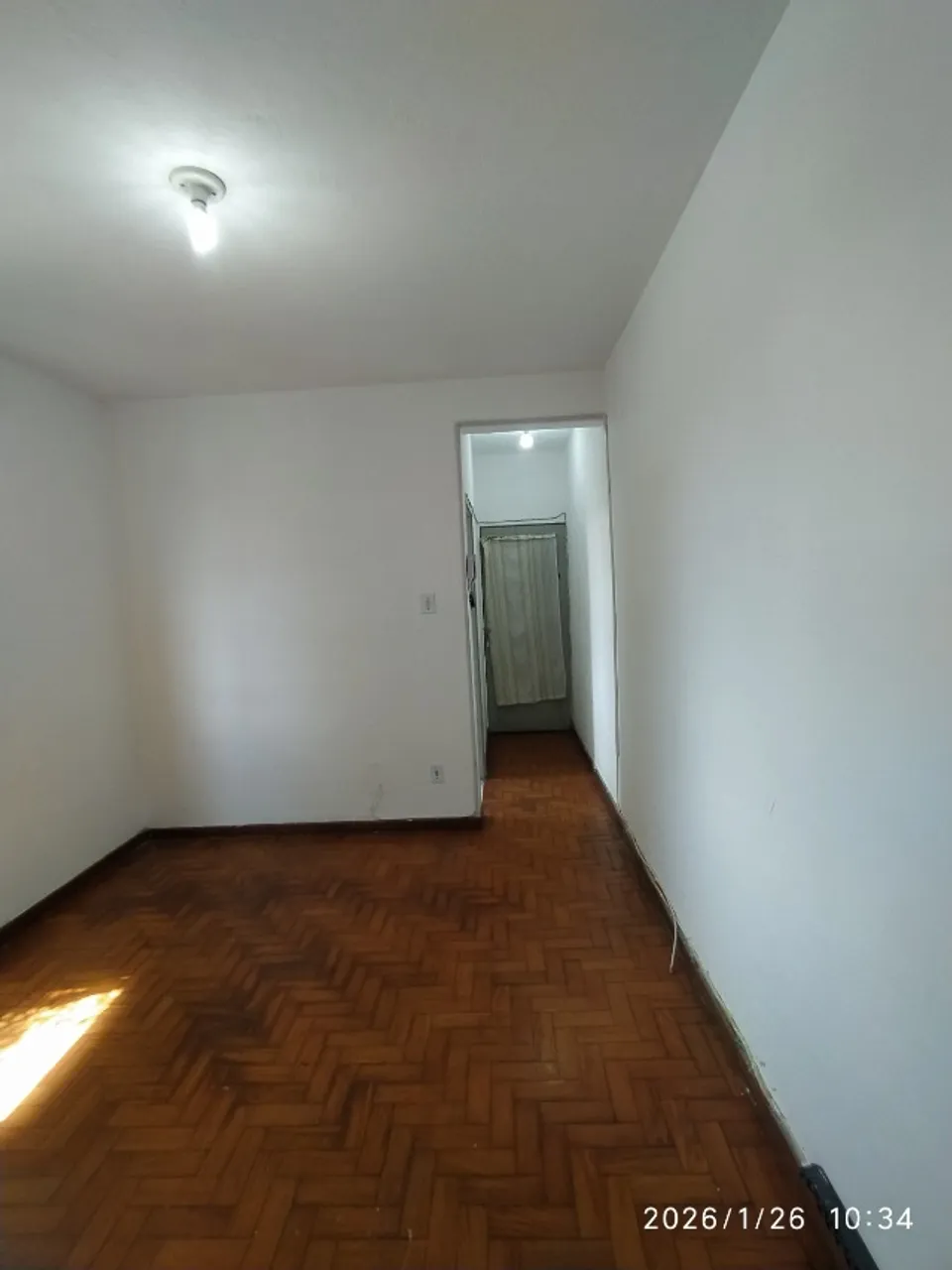 Квартира з 1 спальнею, зоною прання та балконом — photo 7