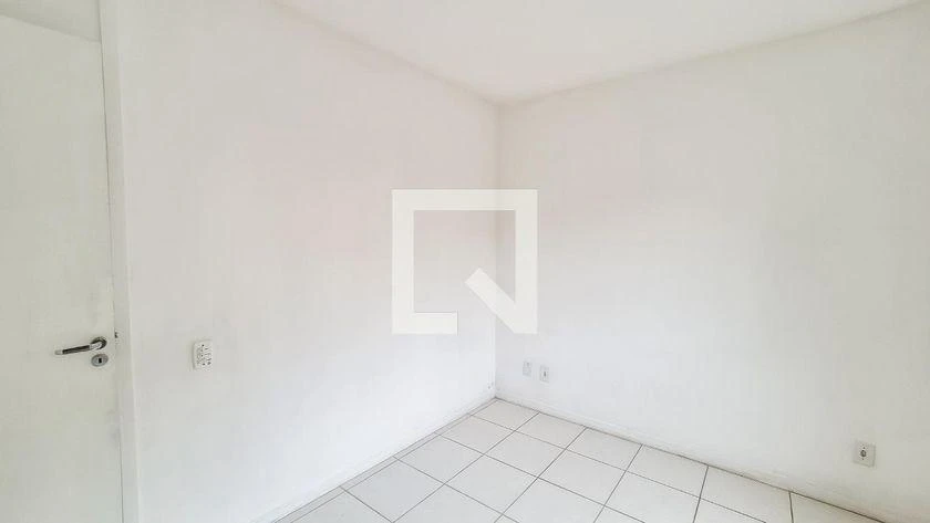 2-bedroom apartment in a building with a pool — photo 4