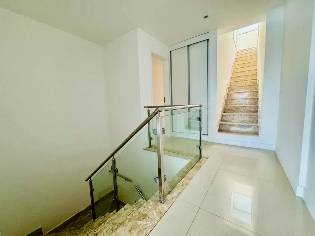 Penthouse with 4 bedrooms and 5 bathrooms plus 4 parking — photo 4