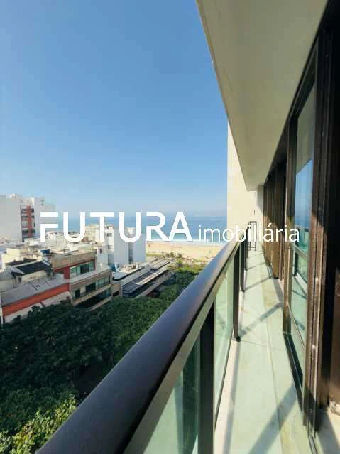 250 m² apartment with 4 bedrooms and 3 parking spots — photo 16