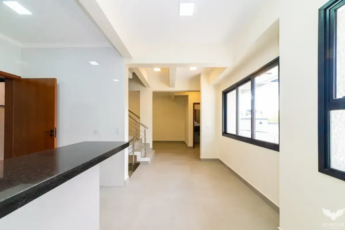 Two-story house with 230 m² and 3 bedrooms, 1 suite — photo 7