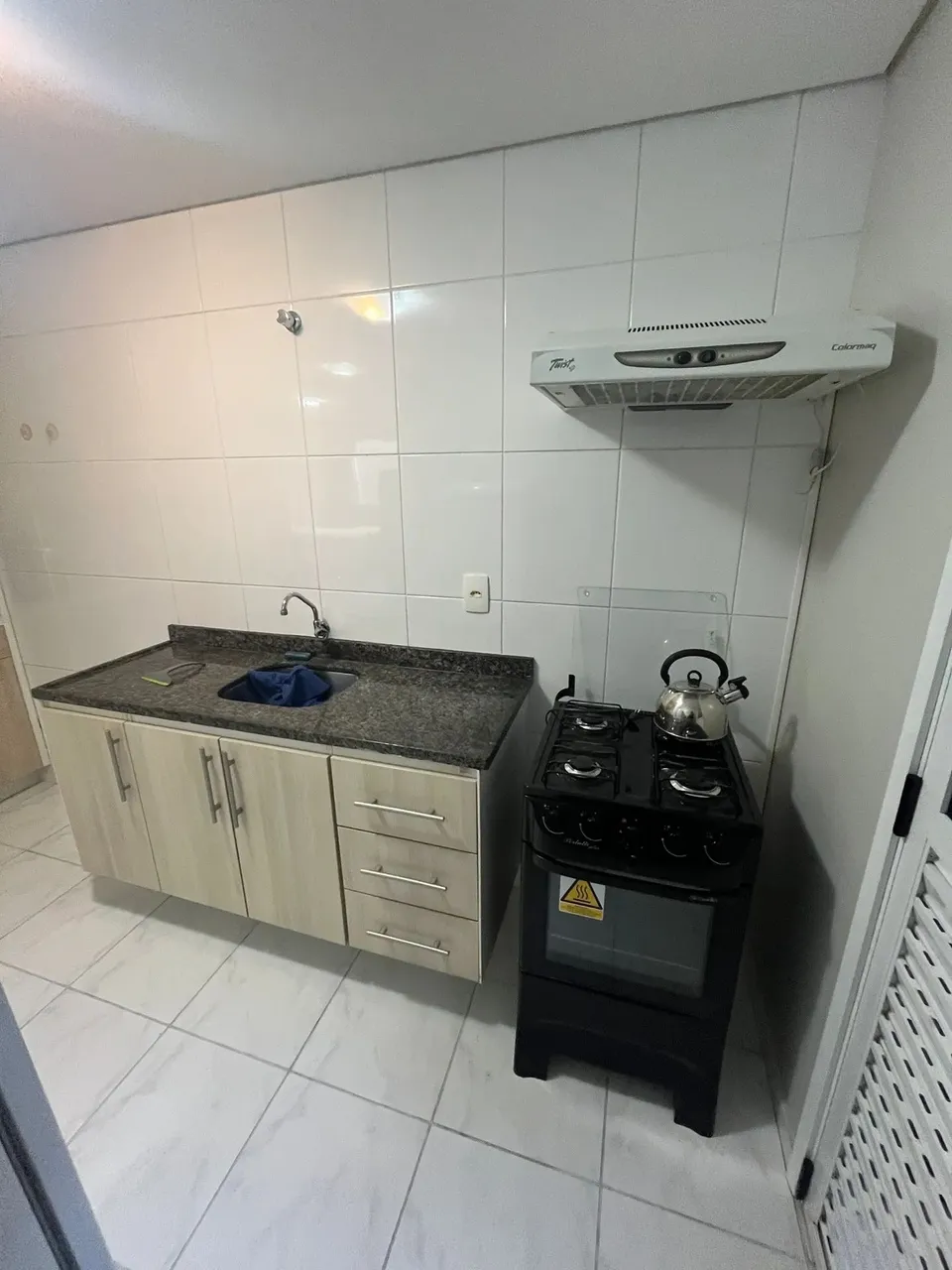 Apartamento mobiliado de 1 dormitório com vaga — photo 2