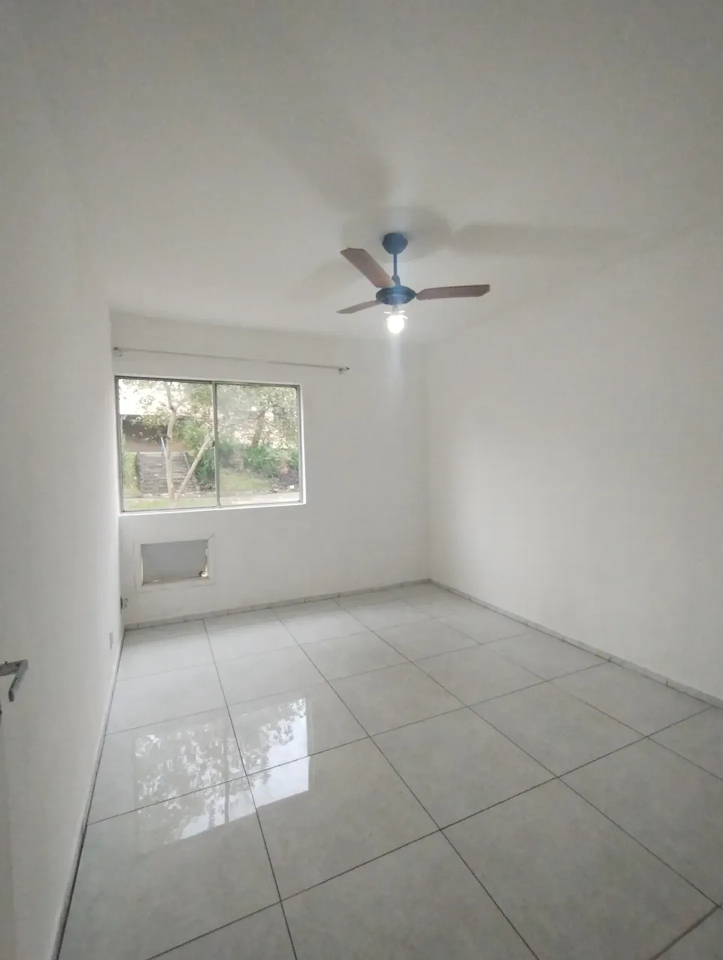 1-bedroom apartment on the 1st floor with separate kitchen — photo 12