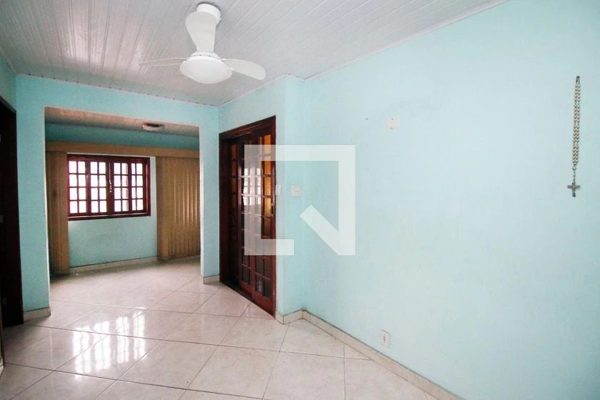 House, 200 m², with a garden