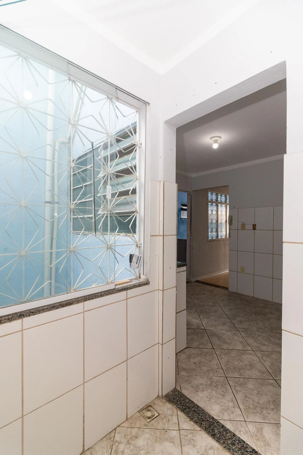 Apartment, 50 m², with wood or laminate floors — photo 18
