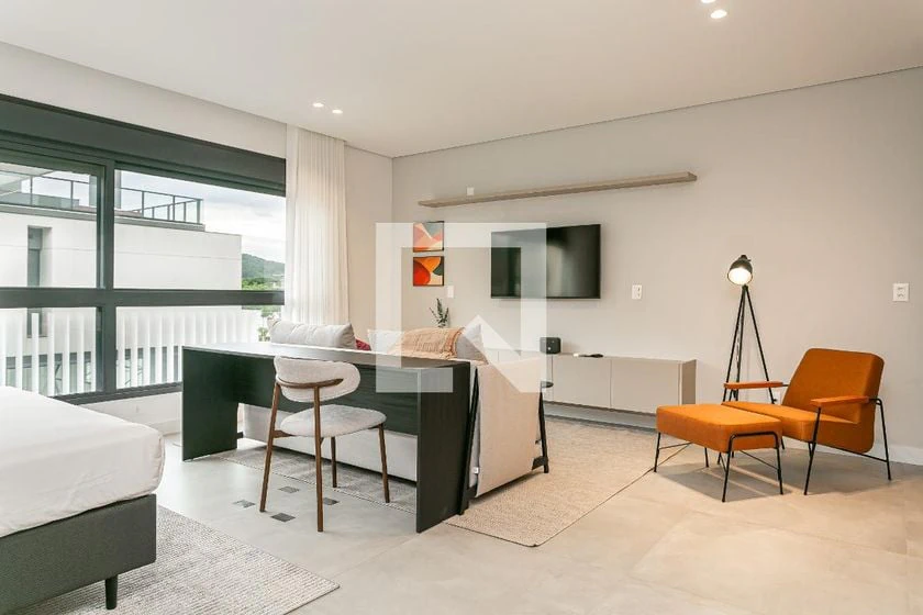 One-bedroom apartment with a mountain view in Florianópolis — photo 12