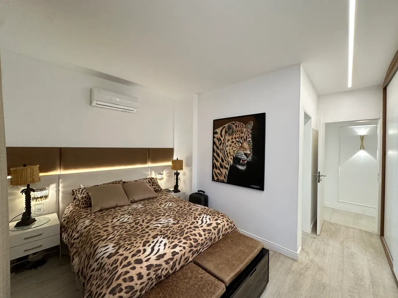 3-bedroom apartment with a fireplace in Florianópolis — photo 25