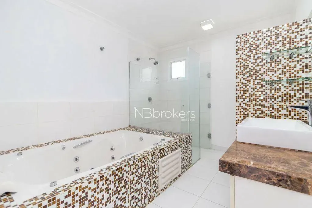 Furnished house with 4 bedrooms and a private garden — photo 83