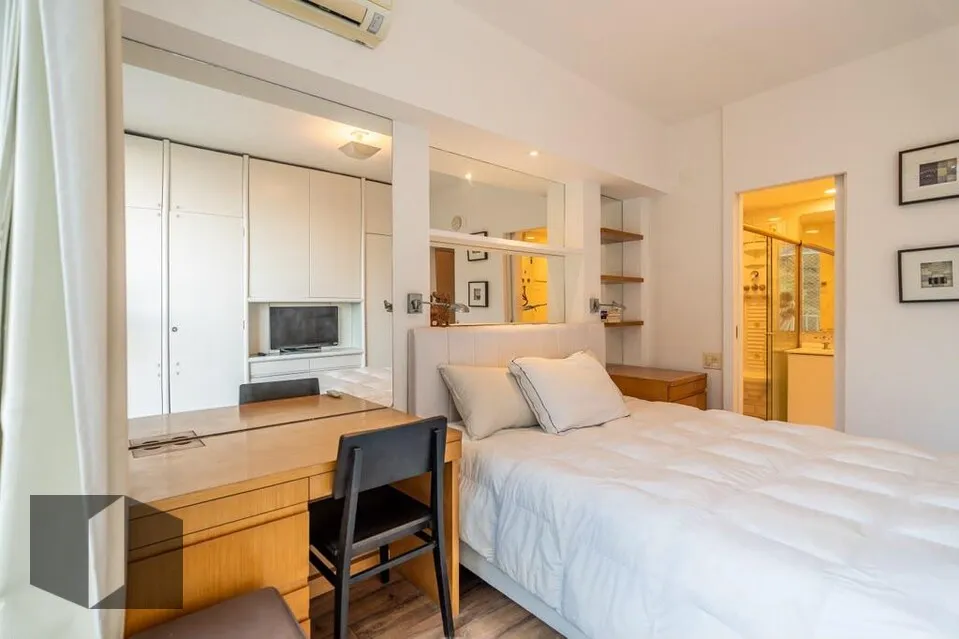 Apartamento com 4 quartos e cozinha fechada a gás — photo 17