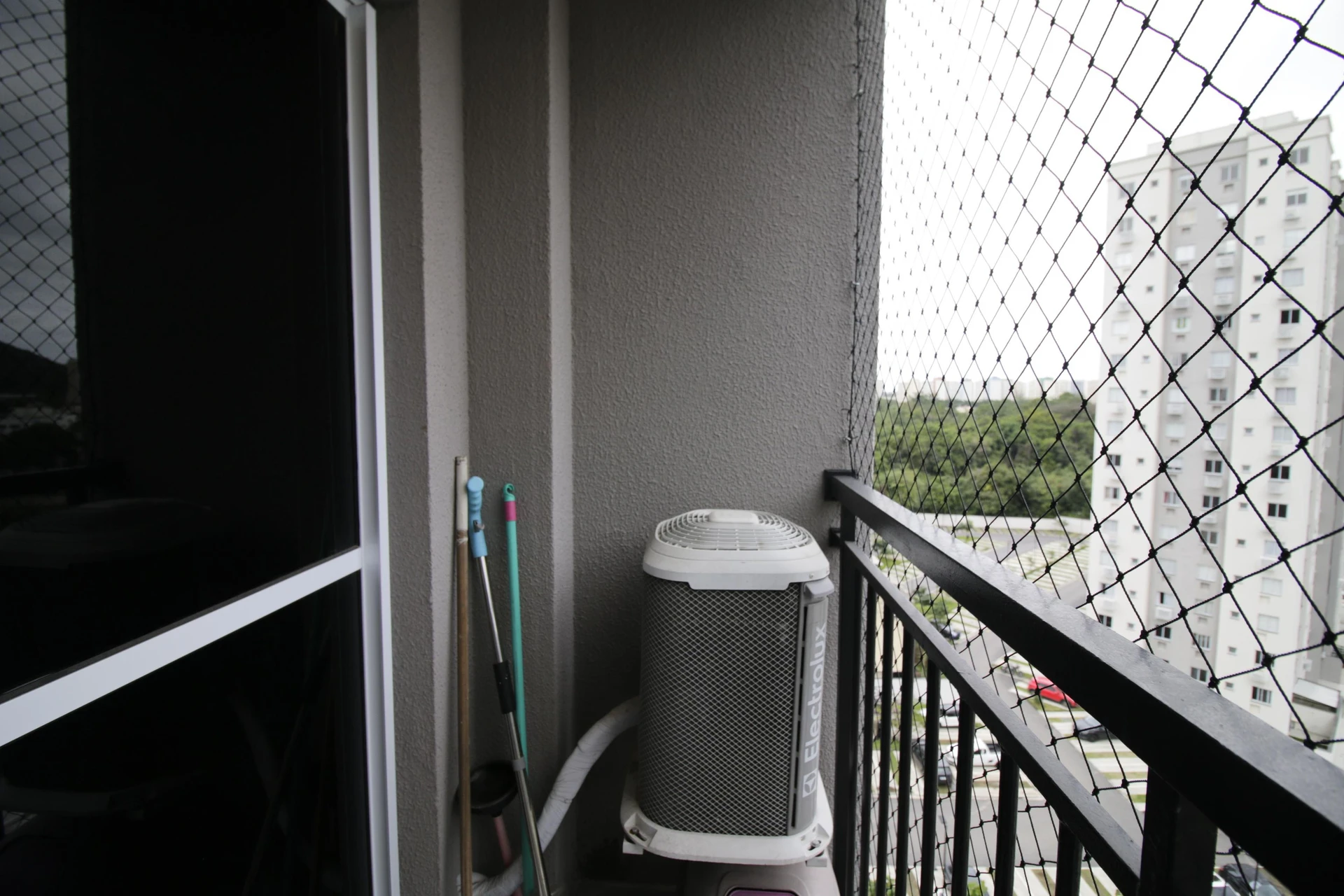Apartamento mobiliado com 2 quartos e varanda — photo 24