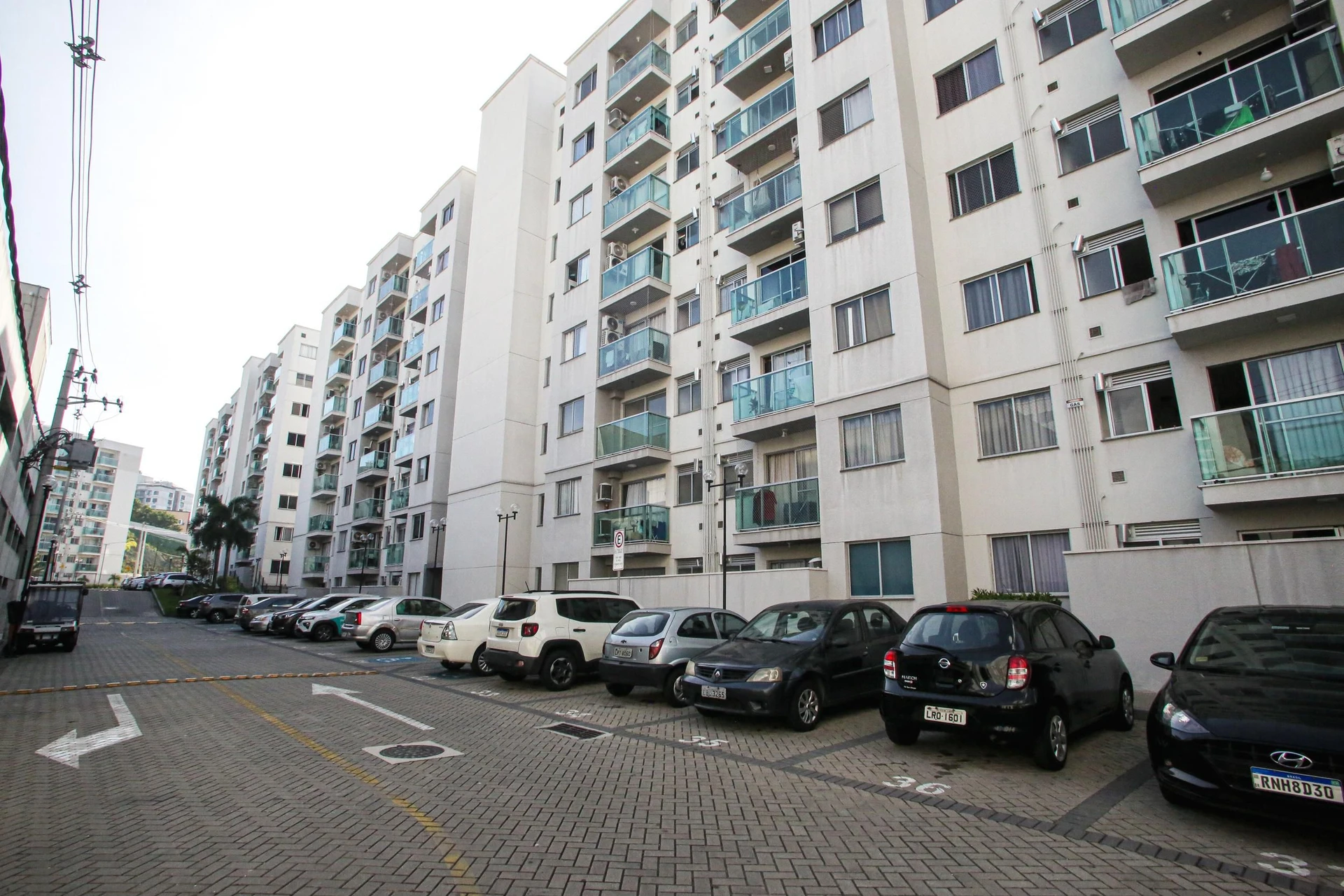 Apartamento de 2 quartos em condomínio com academia — photo 41