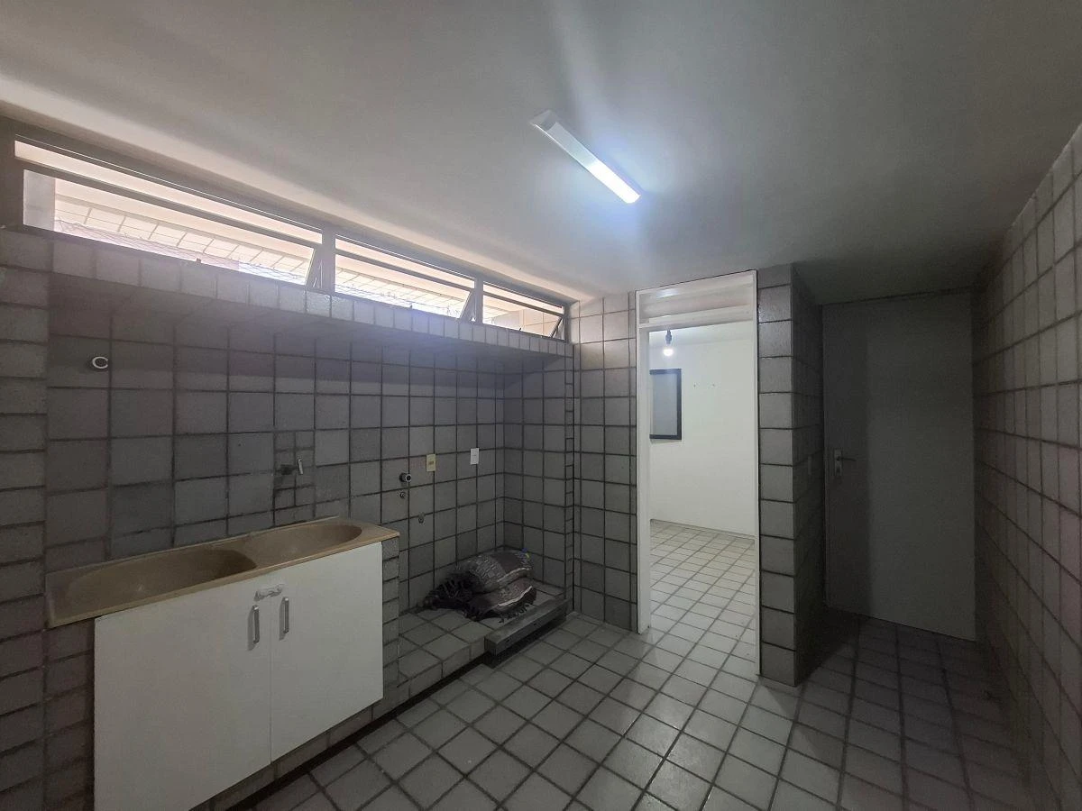 Квартира з 4 спальнями та гардеробною — photo 2