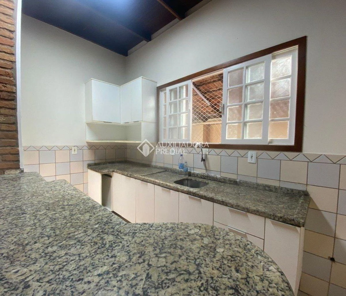 Casa de 4 dormitorios con balcón gourmet en Florianópolis — photo 11