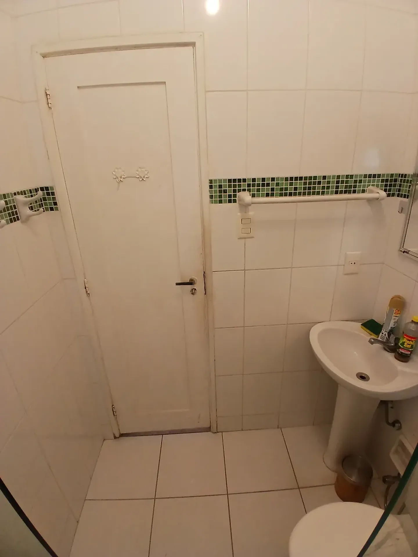 Departamento de 1 dormitorio con piso de madera o laminado — photo 4