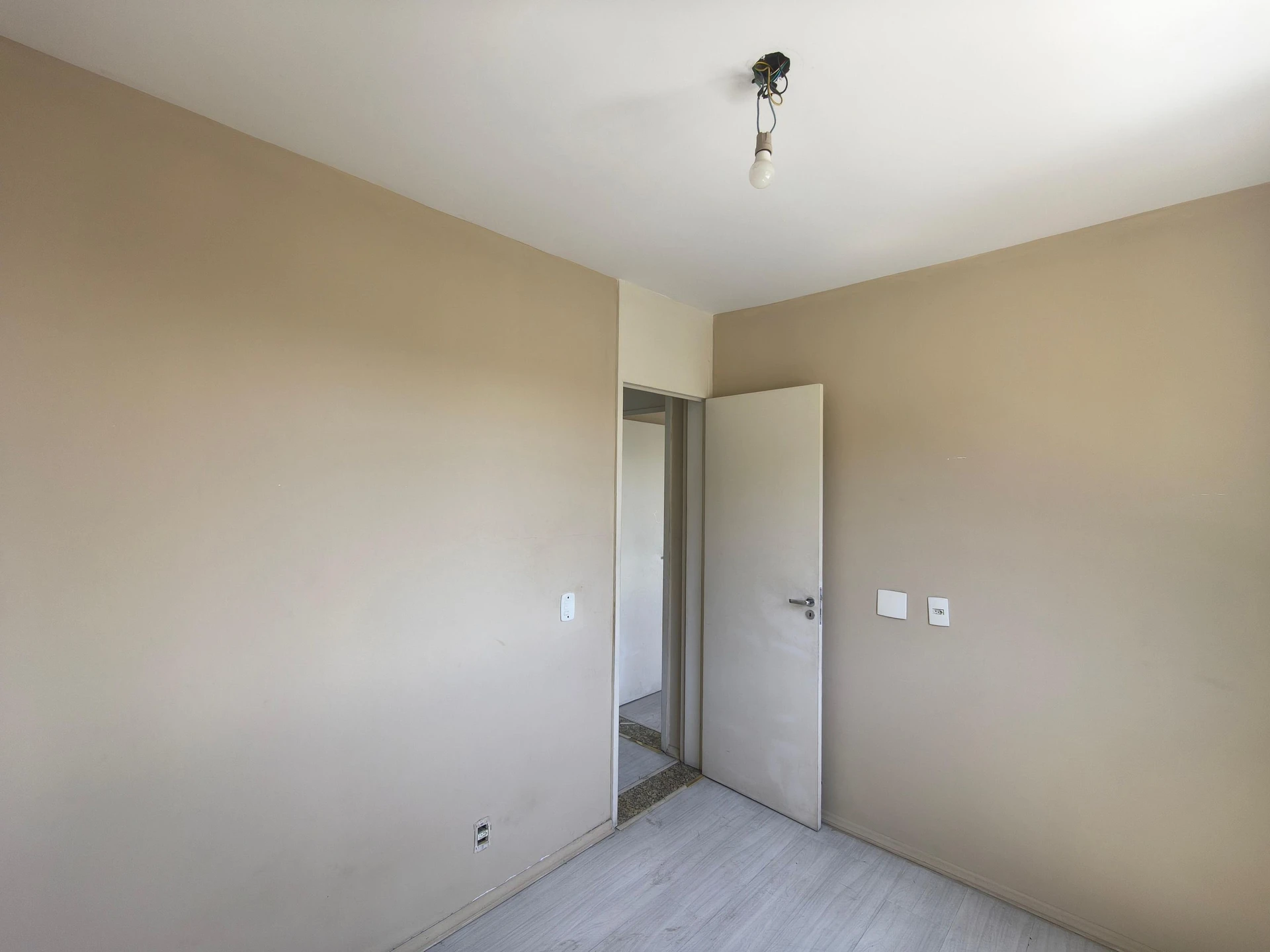 Apartamento para alugar com 2 quartos e 1 banheiro — photo 37