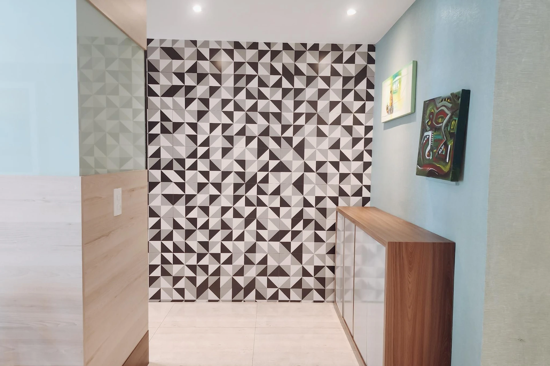3-bedroom apartment with an ensuite suite and 2 parking — photo 60