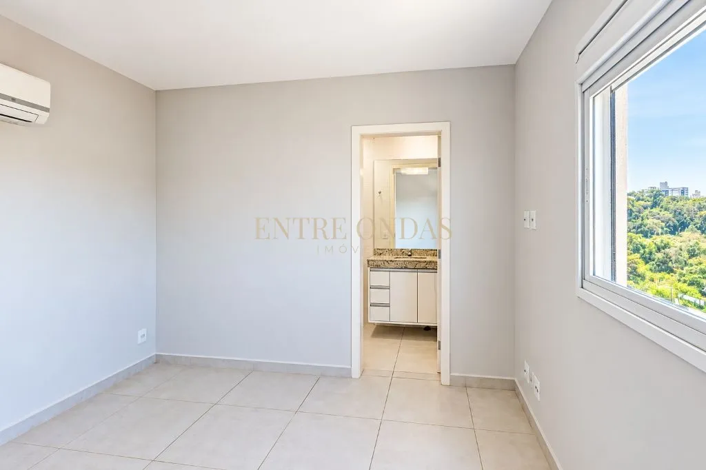 Apartamento com vista para as montanhas, Trindade Sul — photo 11