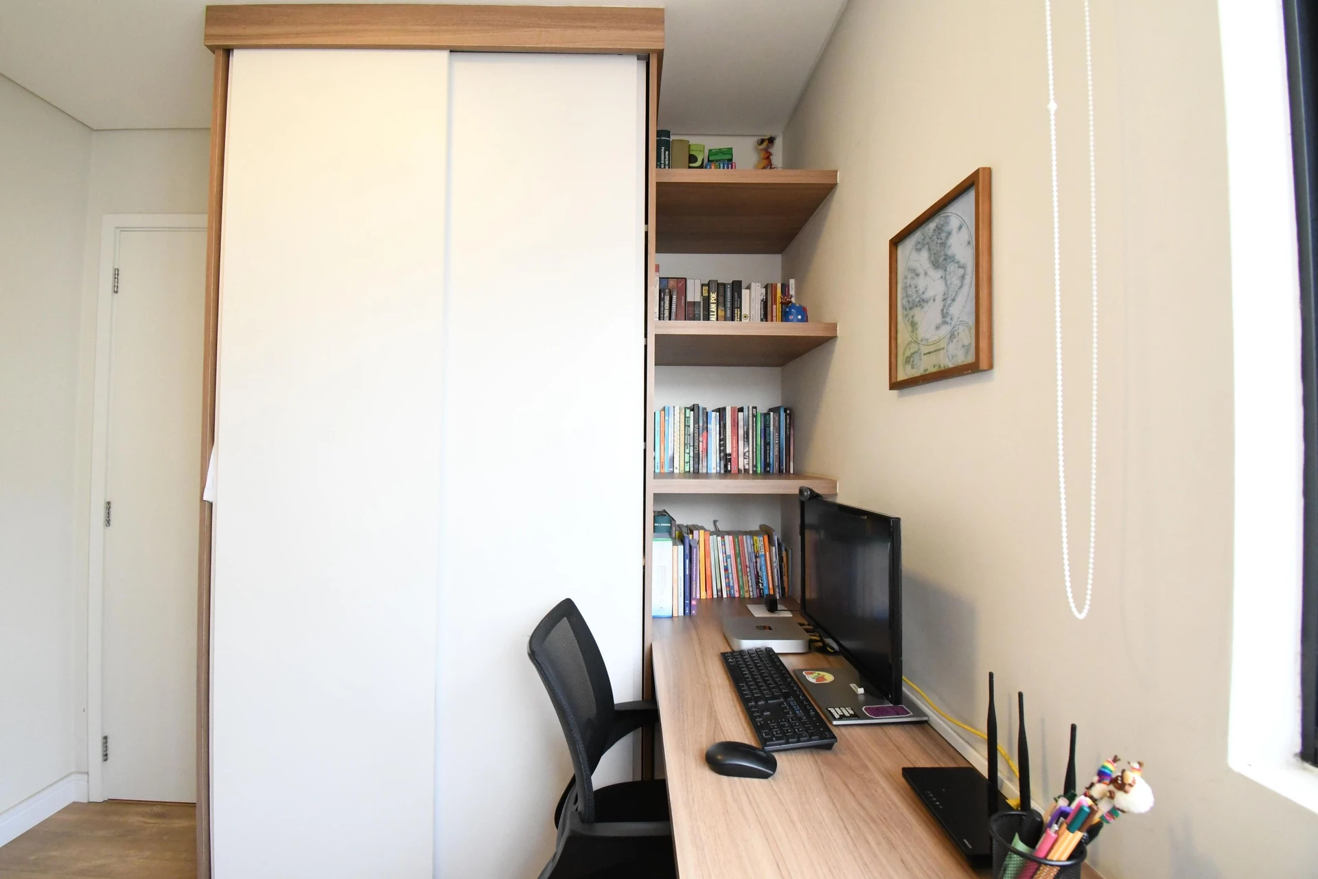 3-bedroom apartment in a building with a gym — photo 7