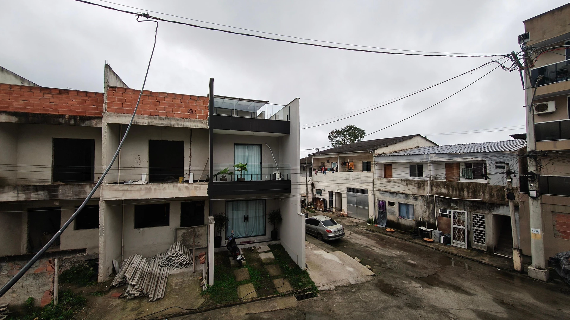 Unfurnished house with 3 bedrooms and 3 bathrooms — photo 31