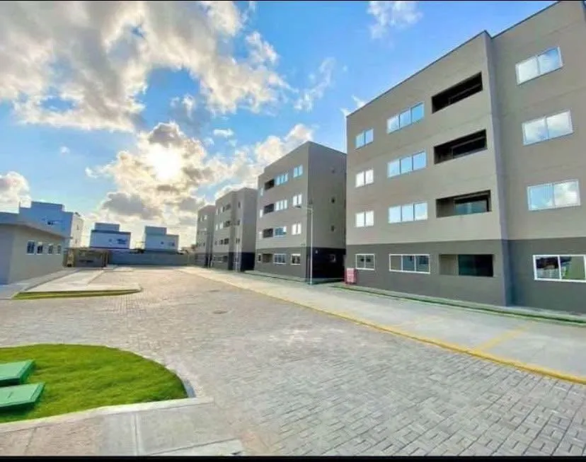 2-bedroom apartment in a building with a gym — photo 2