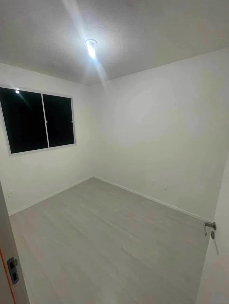 Wood or laminate floors in a 2-bedroom apartment, 50 m² — photo 3