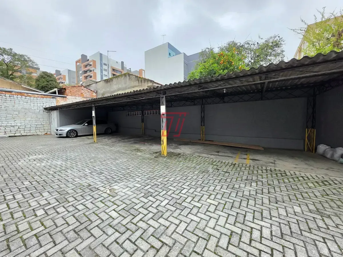 Apartamento de 3 dormitorios con 1 plaza en 1er piso — photo 22