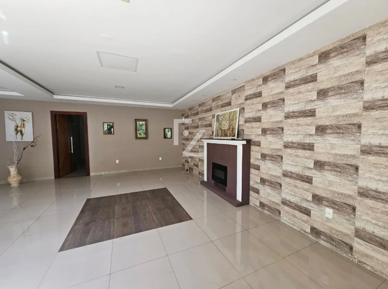 House with 5 bedrooms and mountain views — photo 12