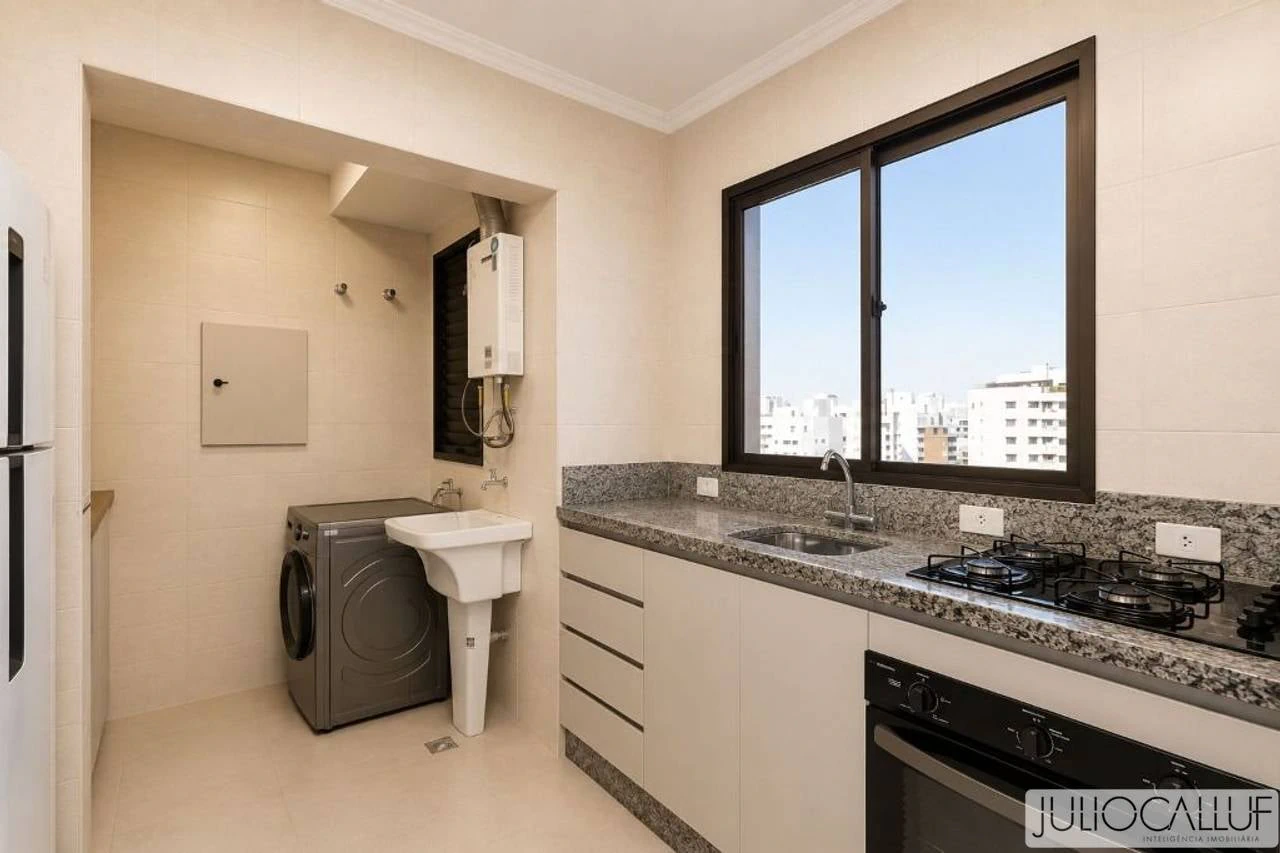 Private pool in a one-bedroom apartment, 40 m² — photo 6