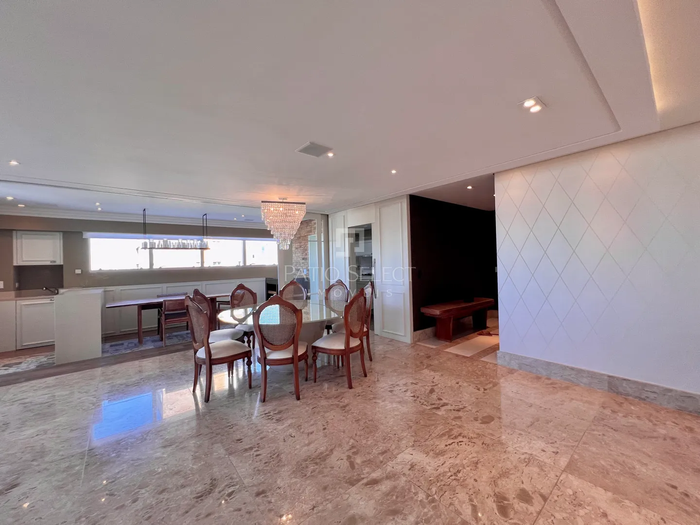 Гардеробная и 3 спальни: квартира 180 м² — photo 24