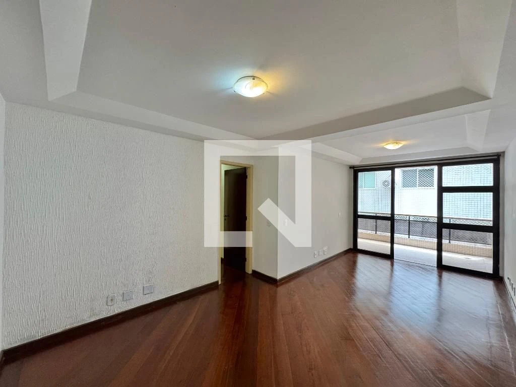 Apartment, 92 m², with a glass-enclosed balcony — photo 9
