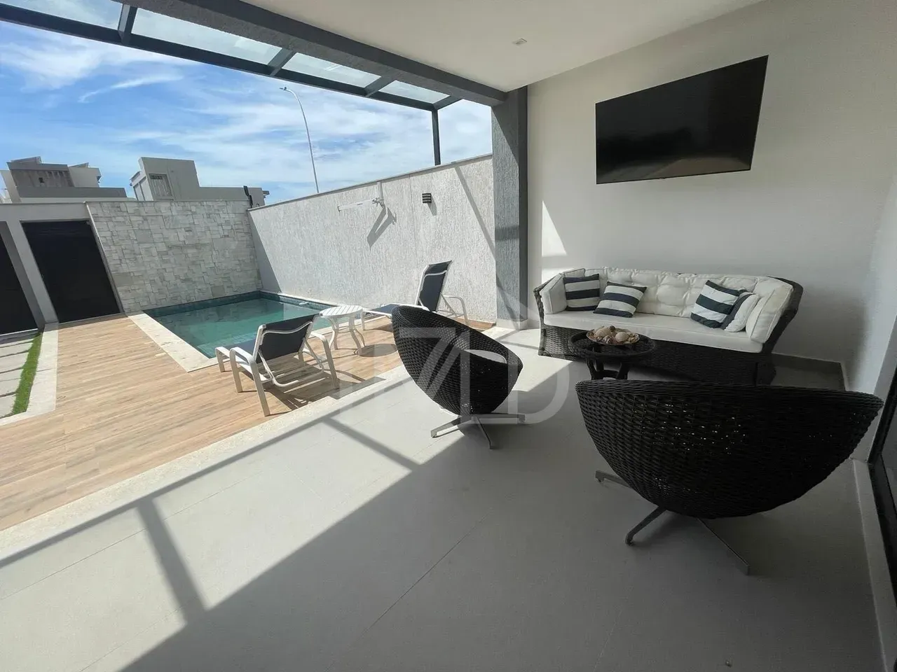 Casa com 5 suítes e cozinha integrada, com 330 m² — photo 7