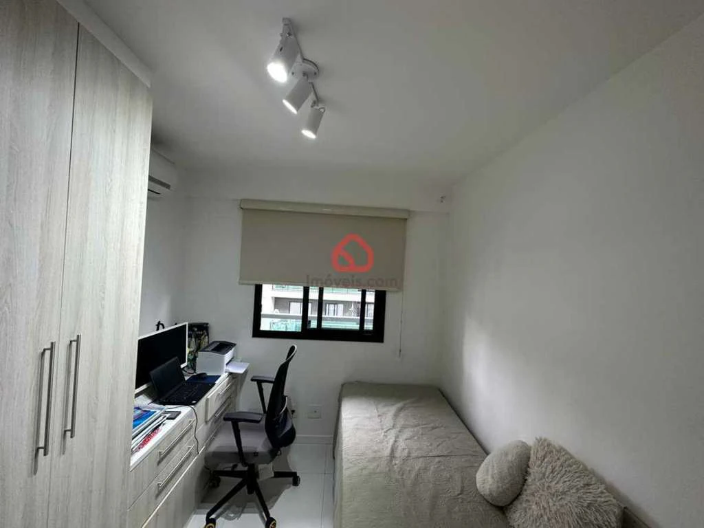 Furnished apartment with 2 bedrooms and balcony — photo 6