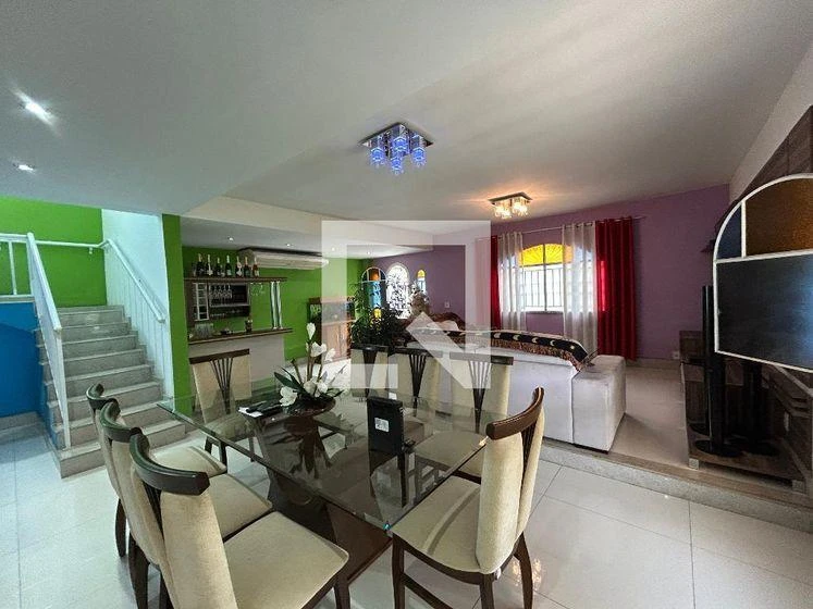 4-bedroom house with a washing machine — photo 30
