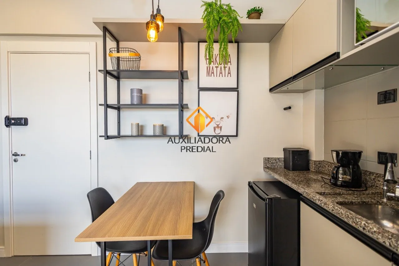 Furnished 1-bedroom apartment with a balcony — photo 10