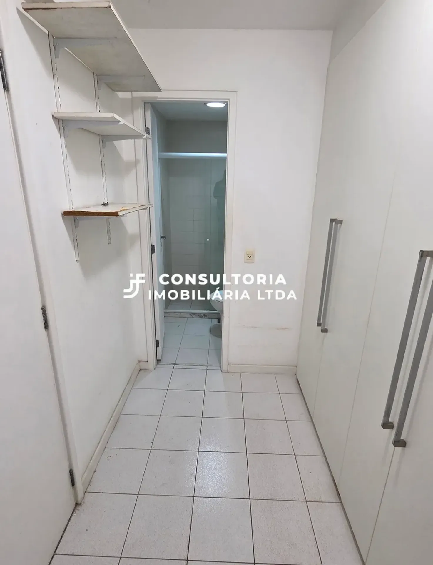 Квартира 99 м² з гардеробною та заскленим балконом — photo 48
