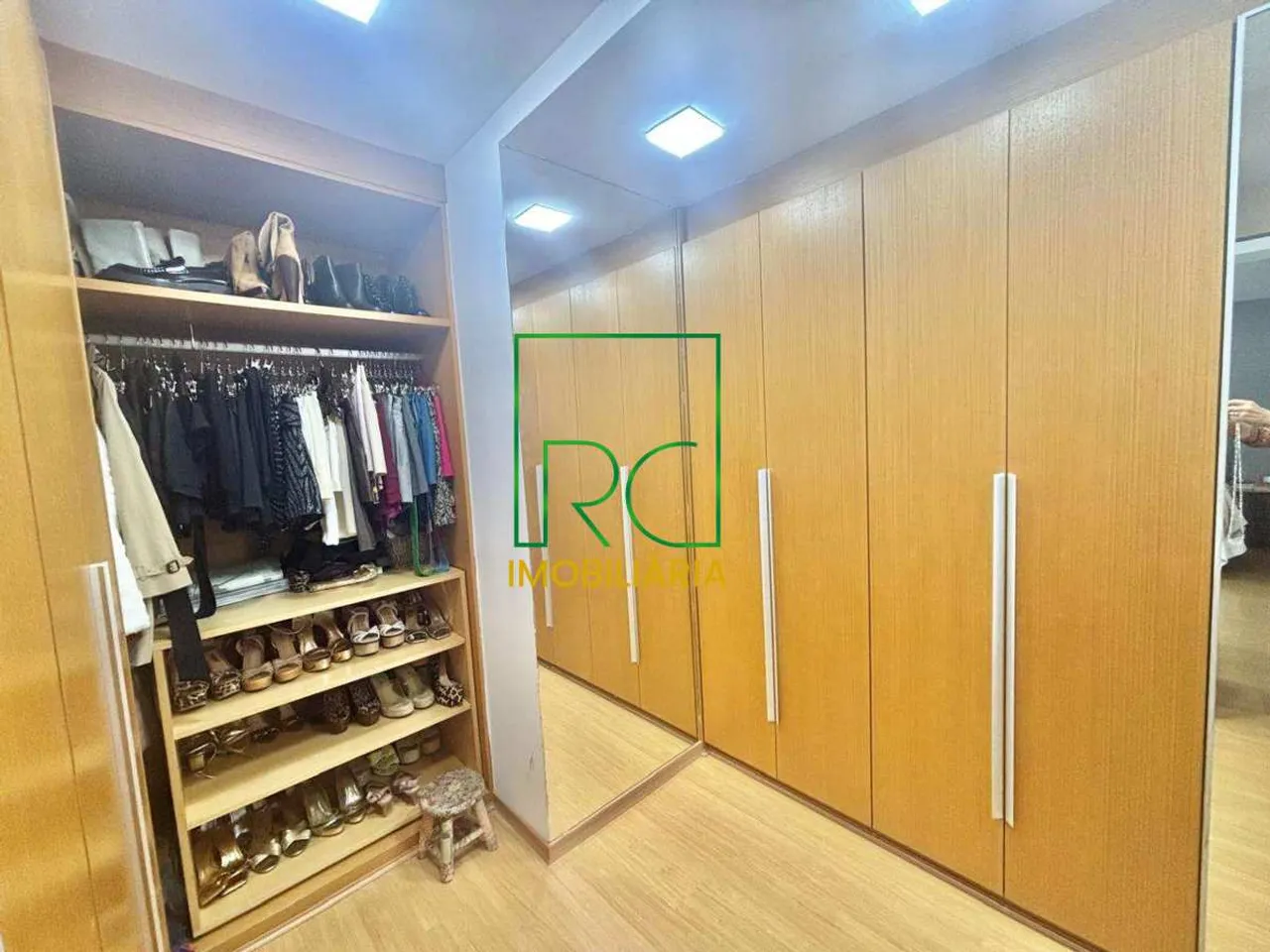 Apartamento com 4 quartos e varanda ampla — photo 14