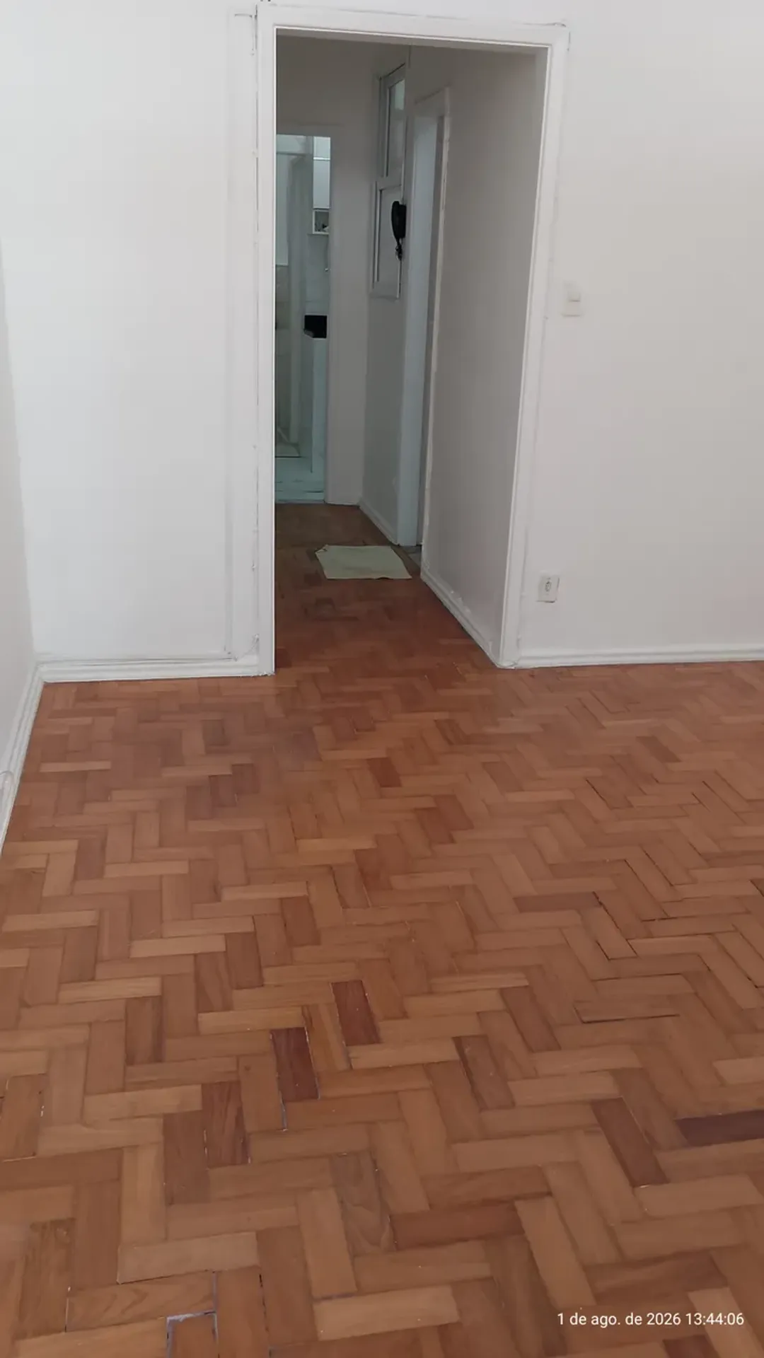 Unfurnished 1-bedroom apartment with 2 bathrooms — photo 9