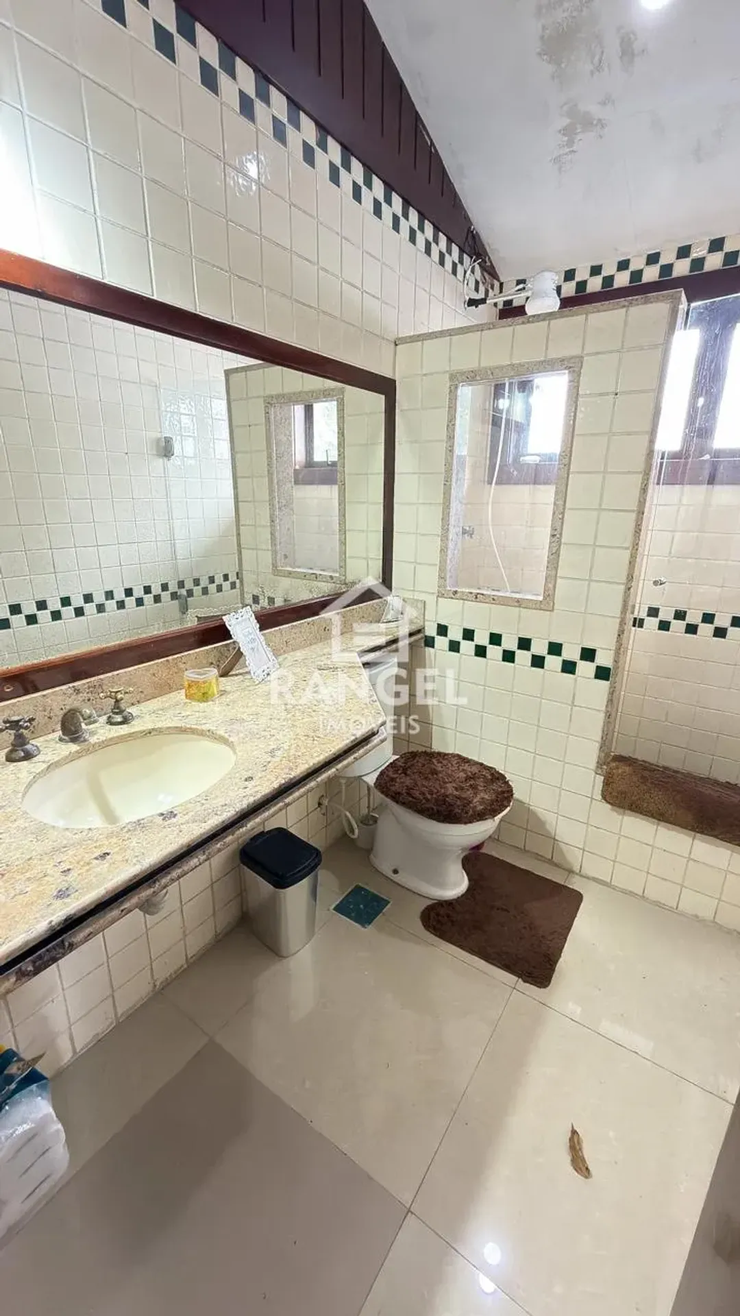 Casa mobiliada em condomínio com 4 quartos e 5 banheiros — photo 33