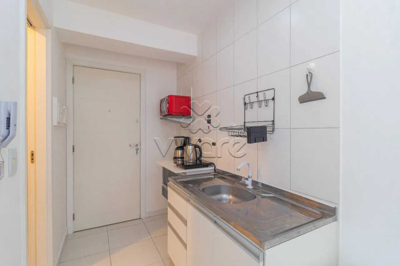 1-bedroom apartment with a balcony — photo 3