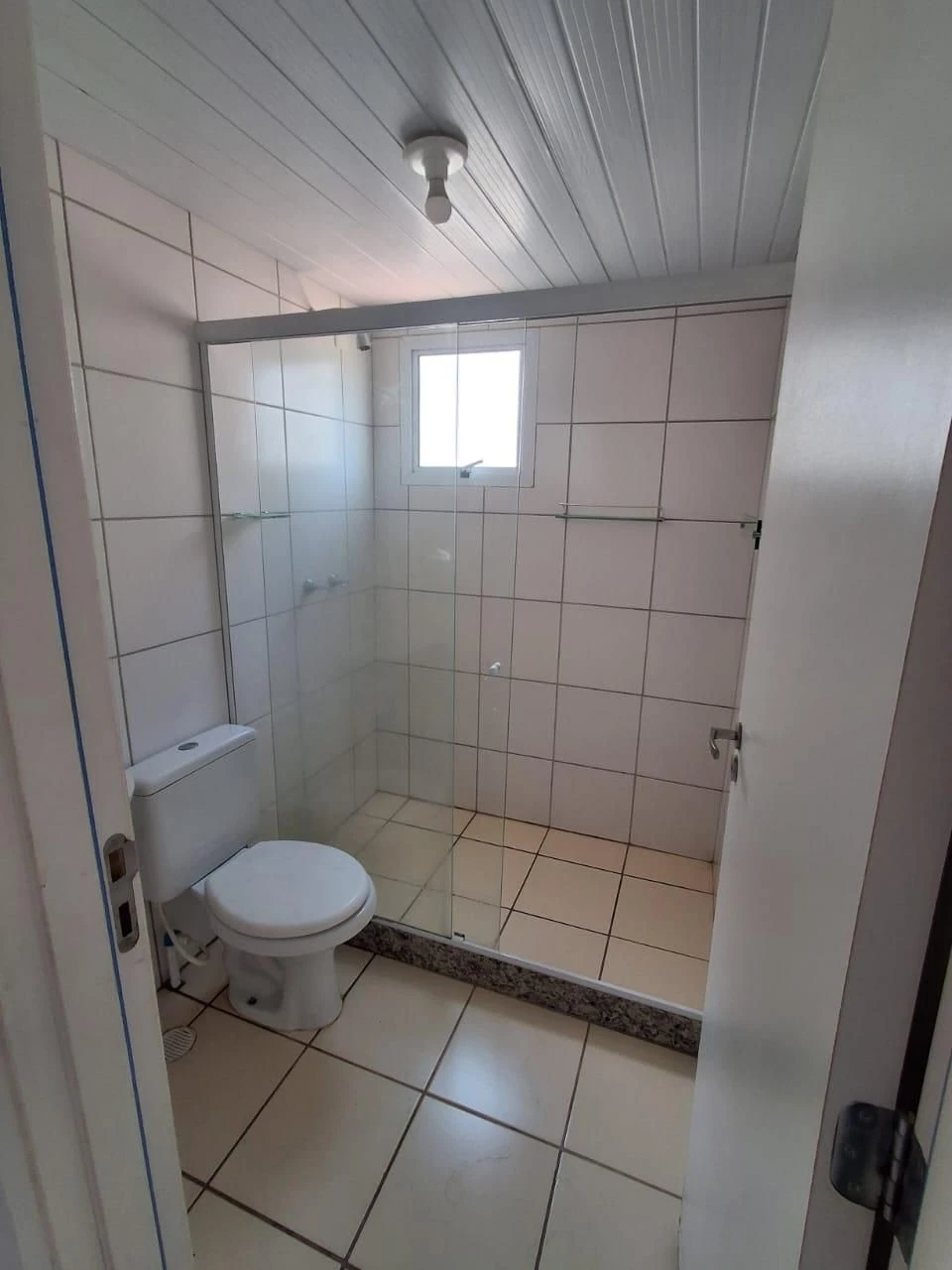 Apartamento de 2 quartos em condomínio com piscina — photo 4