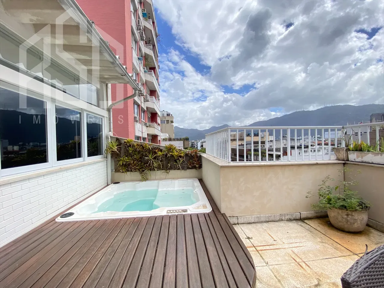 145 m² duplex penthouse with 2 bedrooms and 3 baths — photo 53