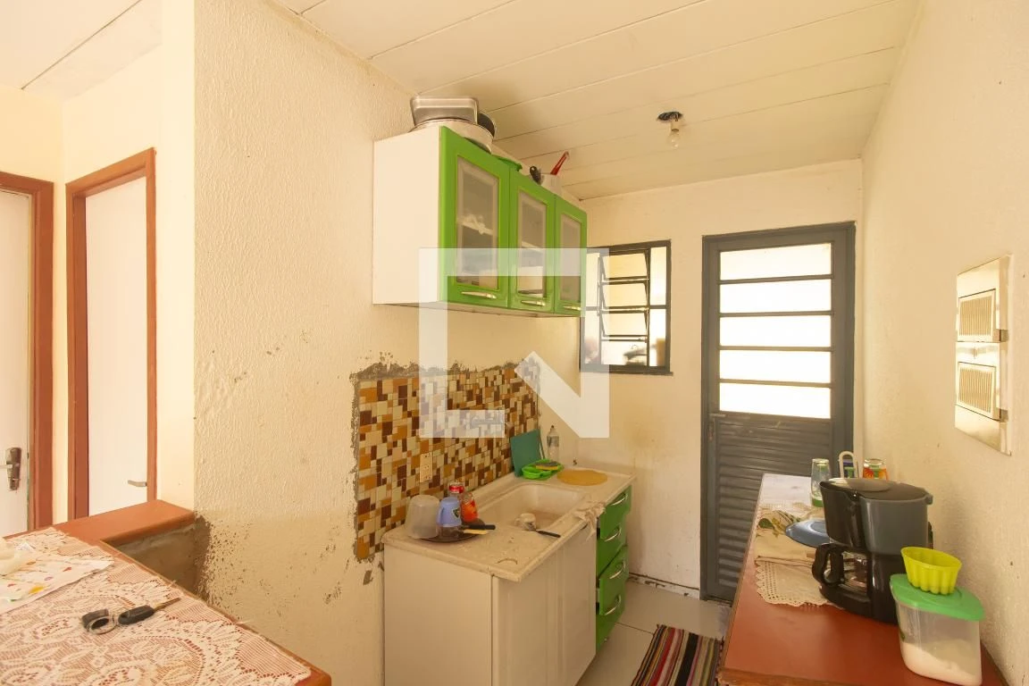 2-bedroom apartment with 1 bathroom and parking — photo 5