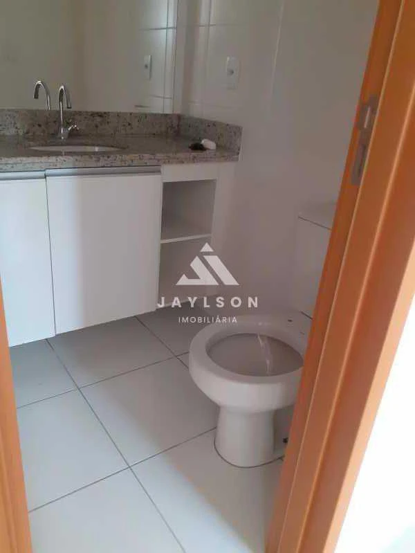 68 m² apartment with a balcony and an en-suite — photo 4