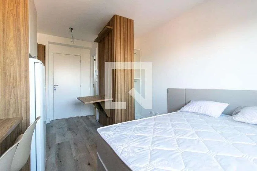 Furnished studio with 1 bedroom and 1 parking space — photo 8